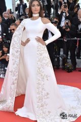 Sonam Kapoor at Cannes 2016
